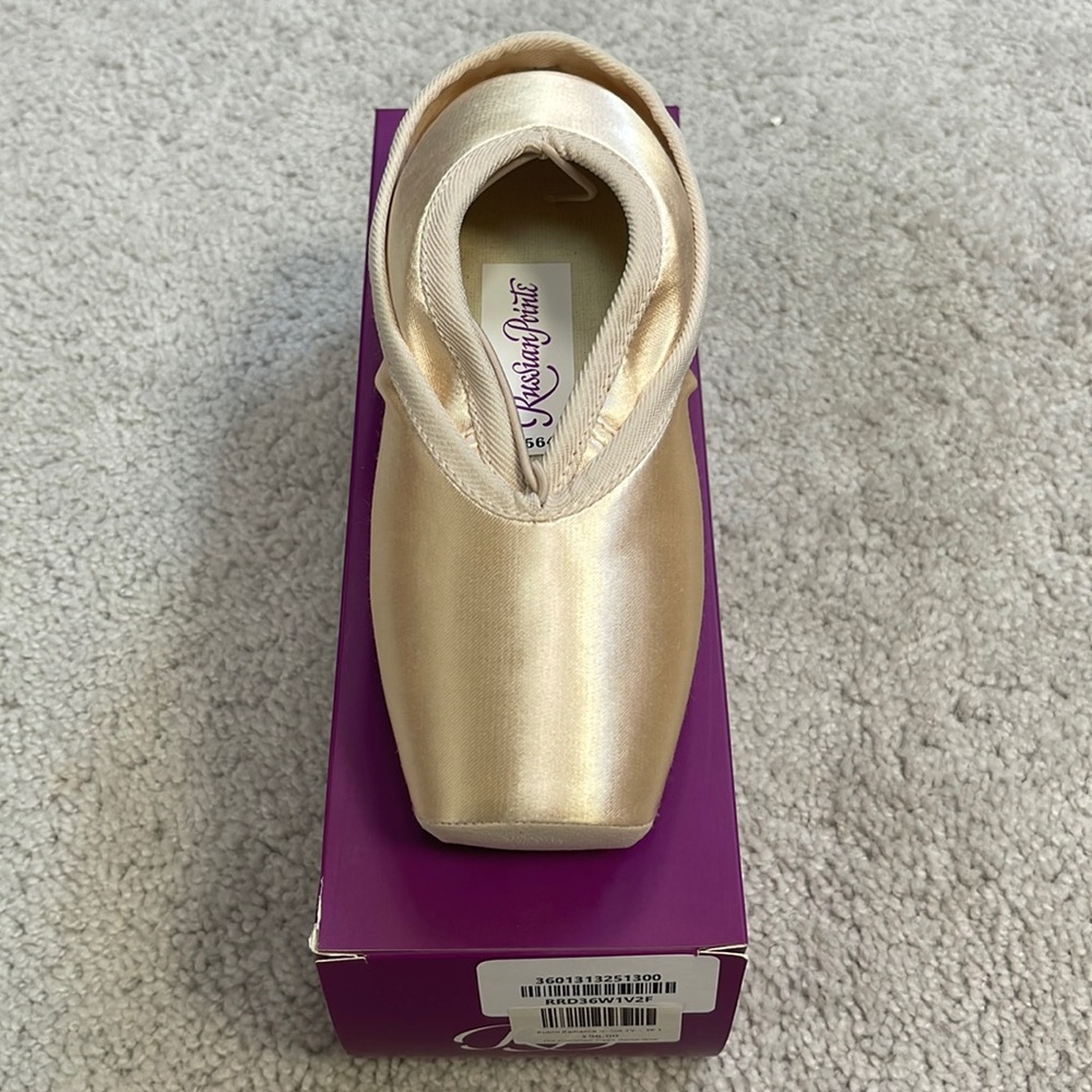 Russian Pointe Rubin Radiance U-Cut Pointe Shoe